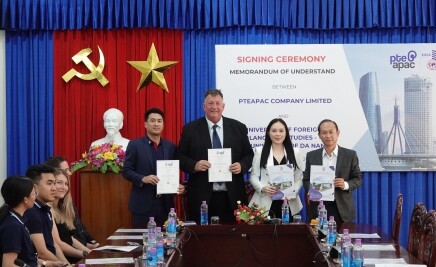 MOU SIGNING CEREMONY WITH UNIVERSITY OF FOREIGN LANGUAGE STUDIES – UNIVERSITY OF DA NANG